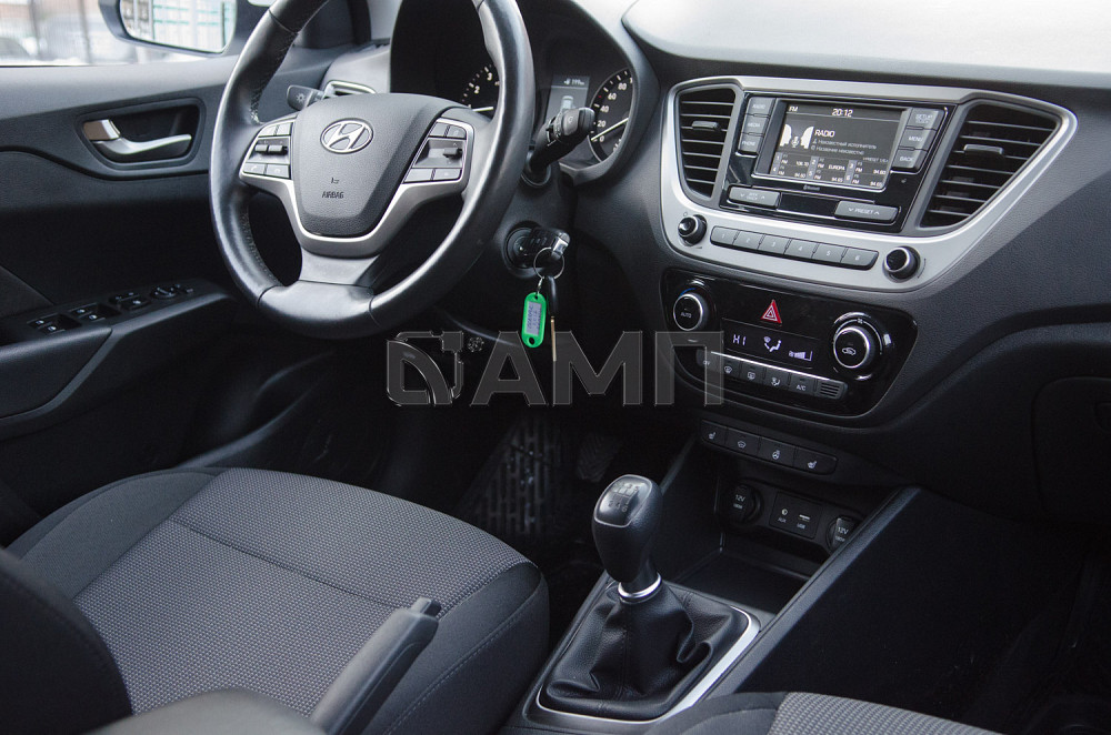 Продам Hyundai Solaris Новосибирск - изображение 3