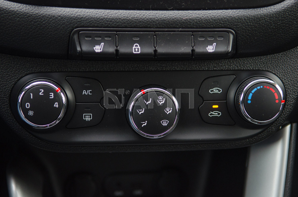 Продам Kia Cee'd Новосибирск - изображение 4