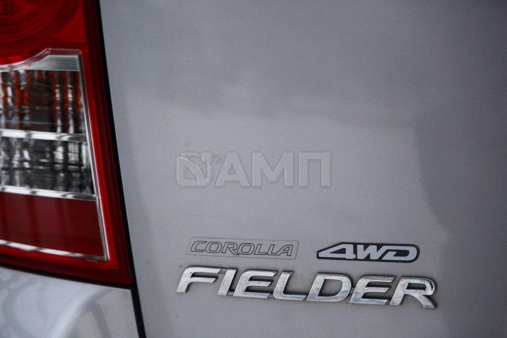 Продам Toyota Corolla Fielder Новосибирск - изображение 8