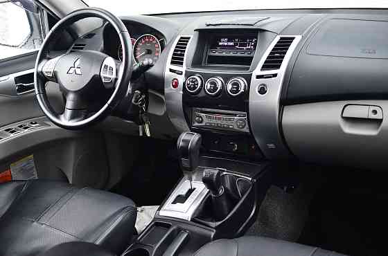 Продам Mitsubishi Pajero Sport Новосибирск