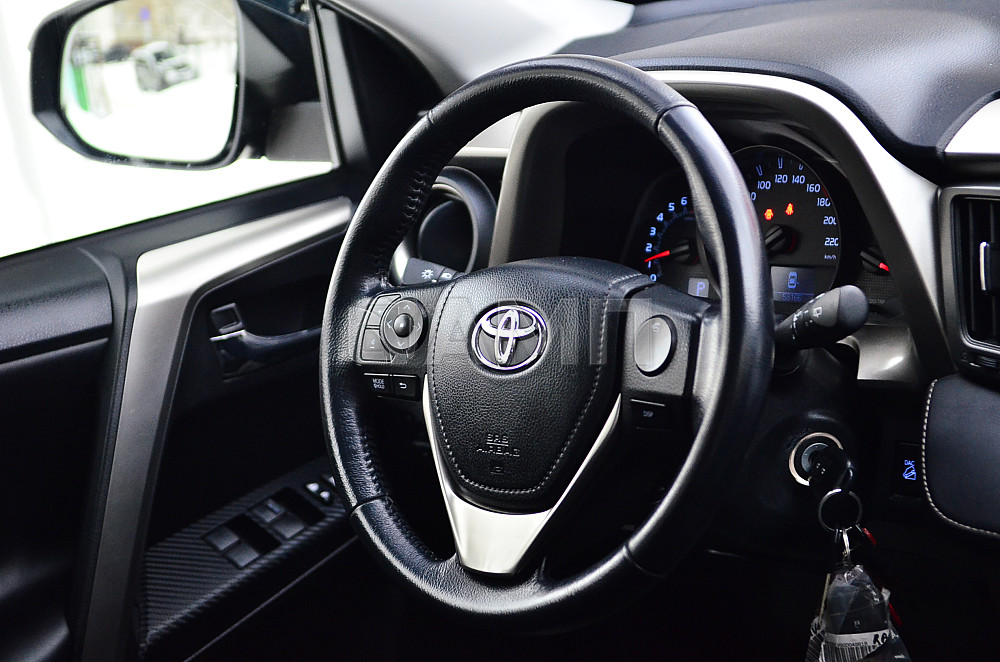 Продам Toyota RAV4 Новосибирск - изображение 5