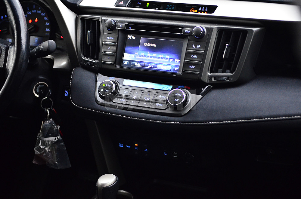 Продам Toyota RAV4 Новосибирск - изображение 7