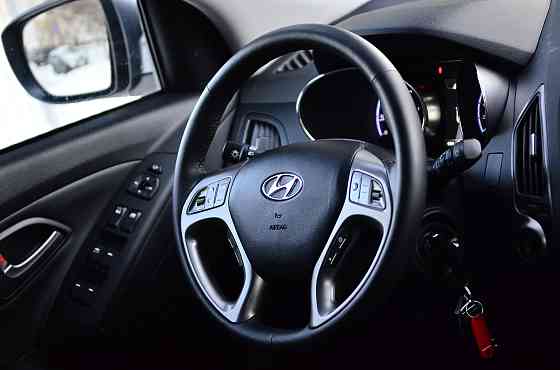 Продам Hyundai ix35 Новосибирск