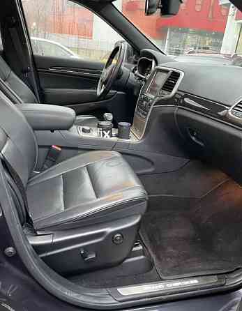 Продам Jeep Grand Cherokee Новосибирск