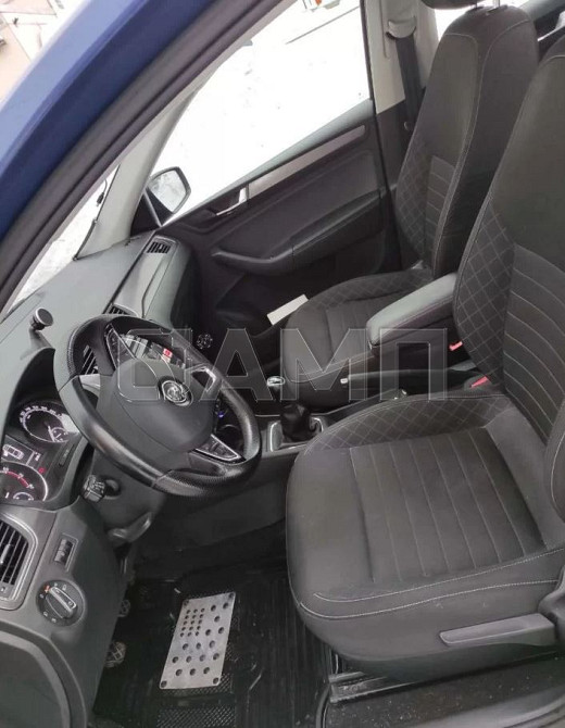 Продам Skoda Rapid Новосибирск - изображение 3