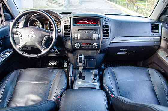 Продам Mitsubishi Pajero Новосибирск