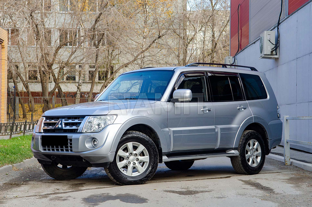 Продам Mitsubishi Pajero Новосибирск - изображение 1