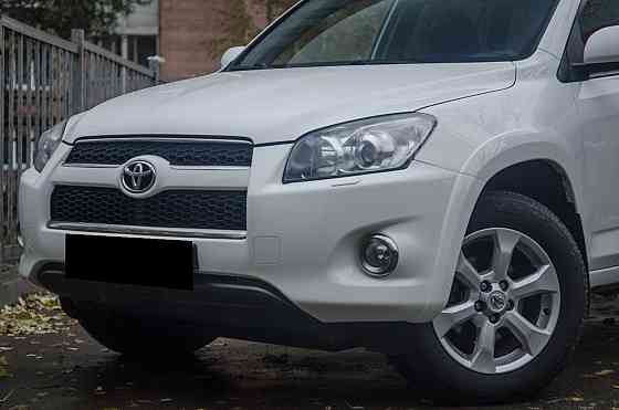 Продам Toyota RAV4 Новосибирск