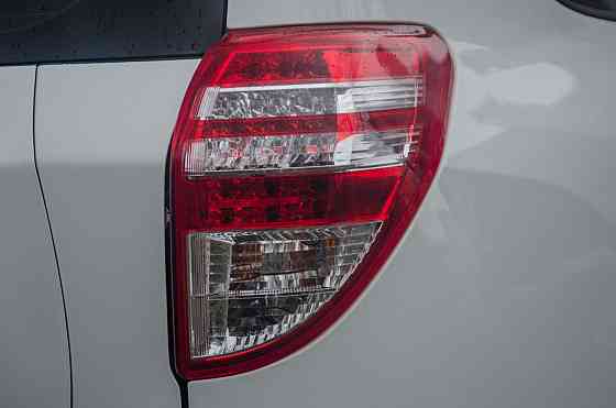 Продам Toyota RAV4 Новосибирск