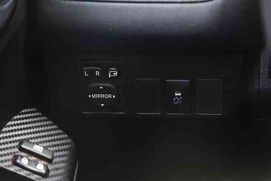 Продам Toyota RAV4 Новосибирск