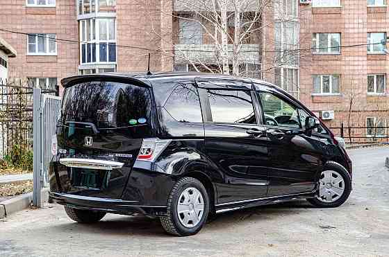 Продам Honda Freed Новосибирск