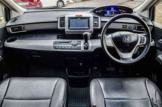 Продам Honda Freed Новосибирск