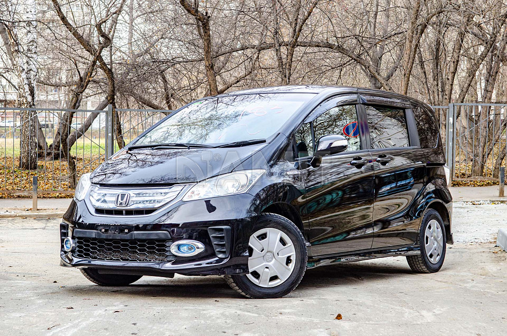 Продам Honda Freed Новосибирск - изображение 1