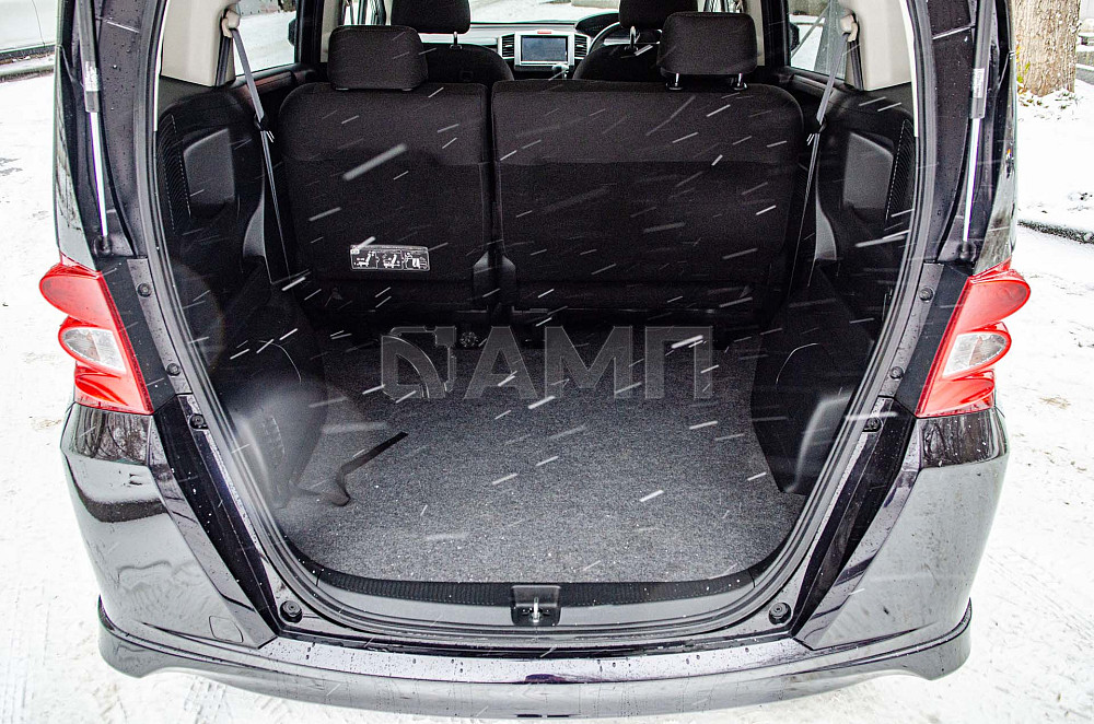 Продам Honda Freed Новосибирск - изображение 7