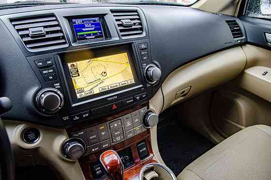 Продам Toyota Highlander Новосибирск