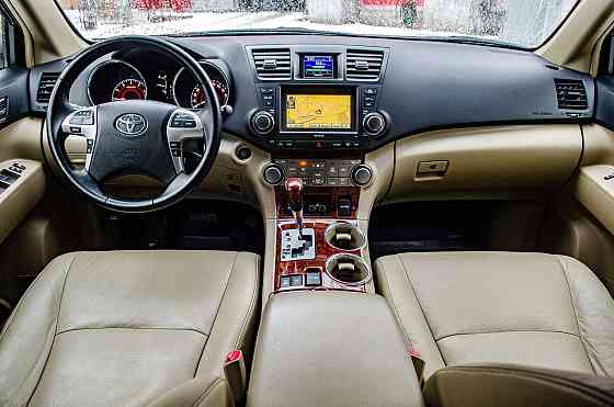 Продам Toyota Highlander Новосибирск