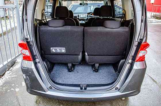 Продам Honda Freed Новосибирск