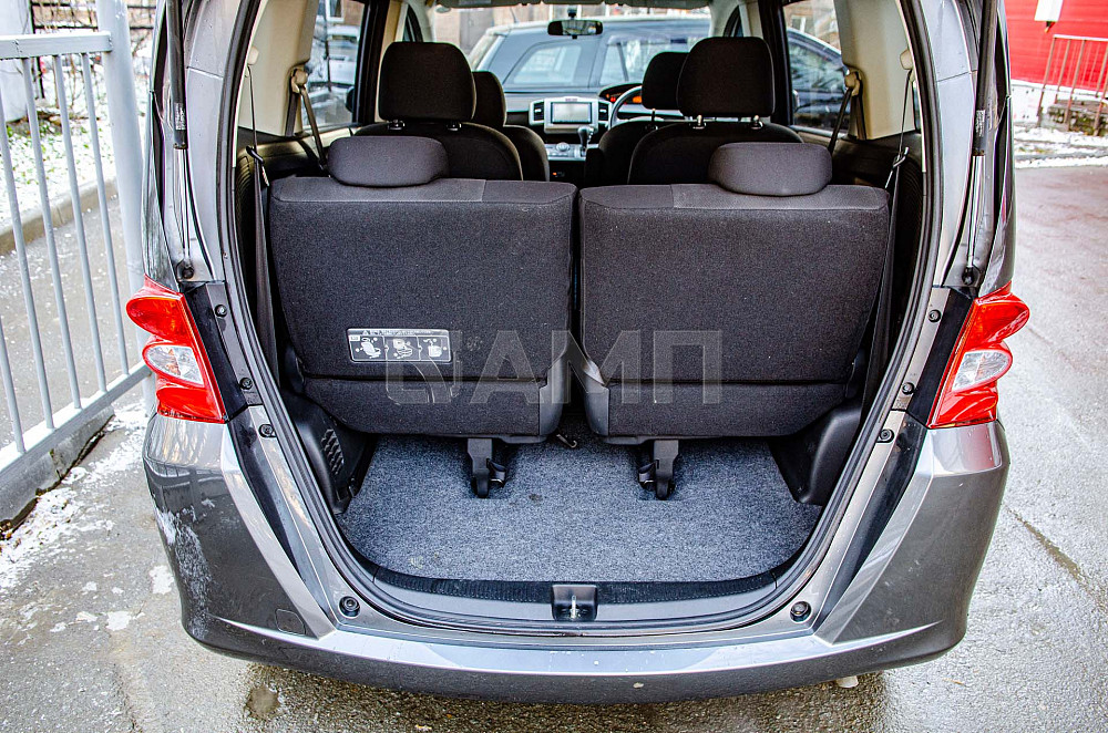 Продам Honda Freed Новосибирск - изображение 6