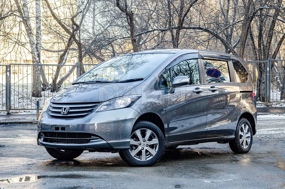 Продам Honda Freed Новосибирск - изображение 1