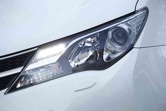 Продам Toyota RAV4 Новосибирск