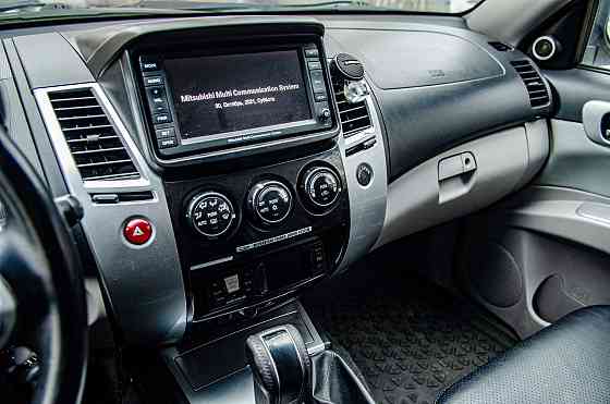 Продам Mitsubishi Pajero Sport Новосибирск