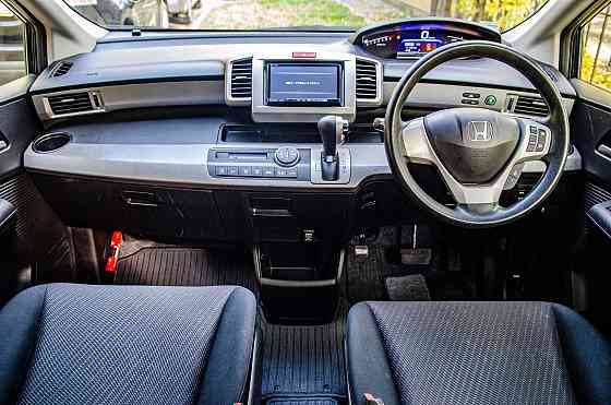 Продам Honda Freed Новосибирск