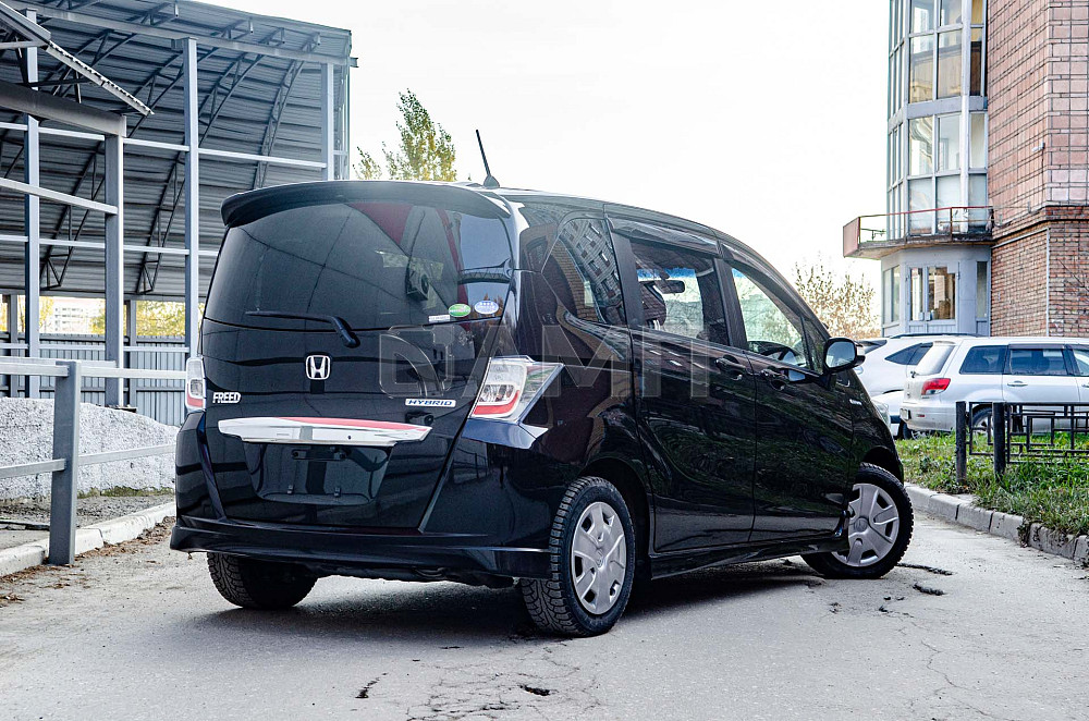 Продам Honda Freed Новосибирск - изображение 2