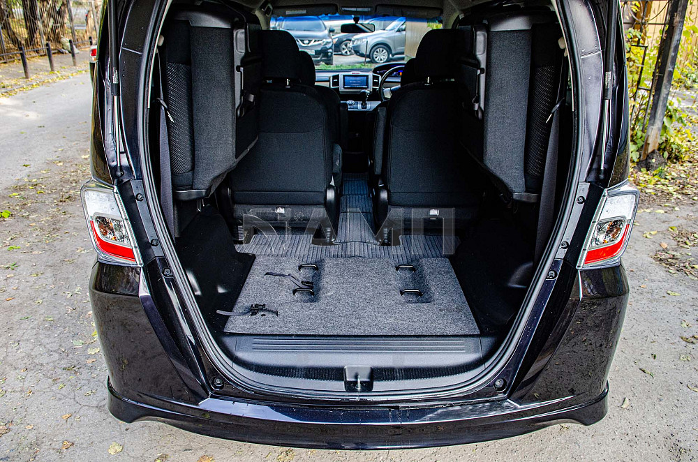 Продам Honda Freed Новосибирск - изображение 5