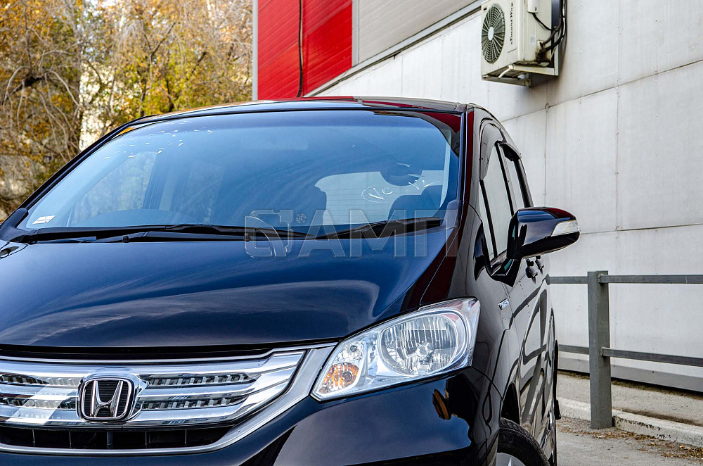 Продам Honda Freed Новосибирск - изображение 7