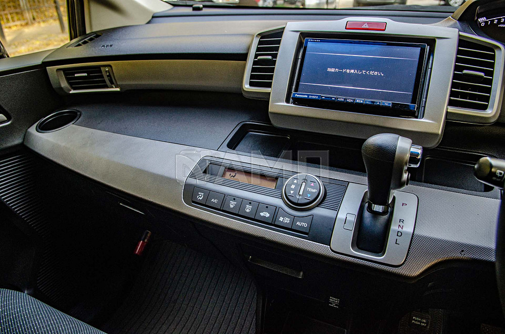 Продам Honda Freed Новосибирск - изображение 9