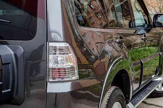 Продам Mitsubishi Pajero Новосибирск