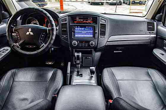 Продам Mitsubishi Pajero Новосибирск