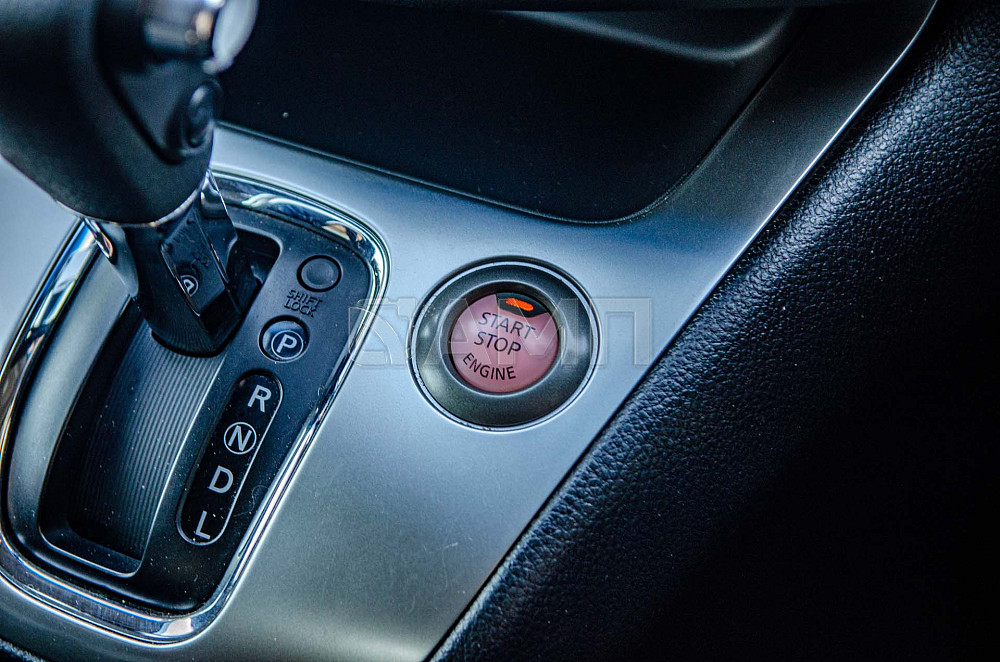 Продам Nissan Serena Новосибирск - изображение 7