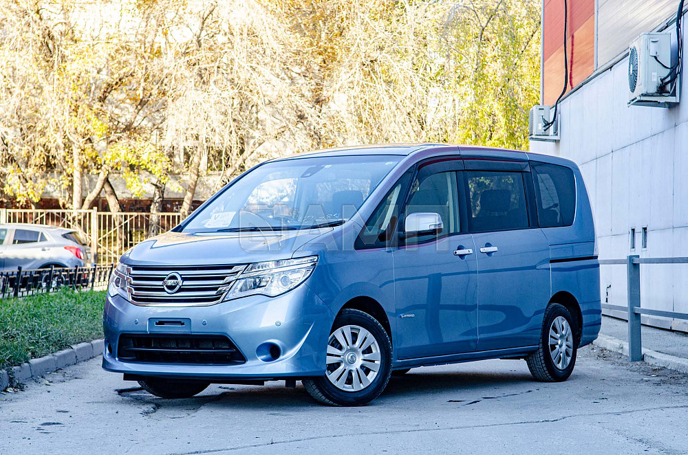 Продам Nissan Serena Новосибирск - изображение 1