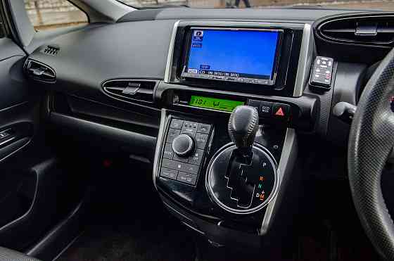 Продам Toyota Wish Новосибирск