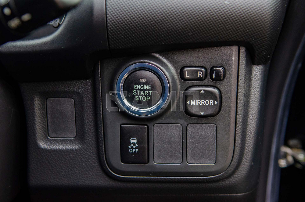 Продам Toyota Wish Новосибирск - изображение 7