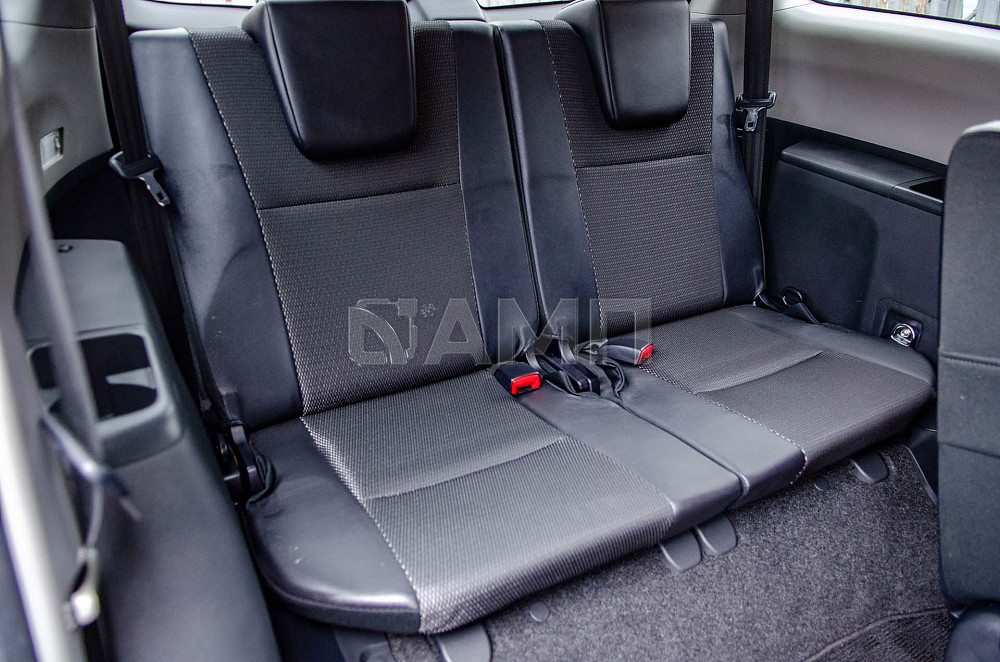 Продам Toyota Wish Новосибирск - изображение 8