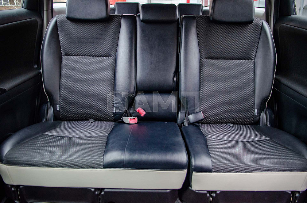 Продам Toyota Wish Новосибирск - изображение 4