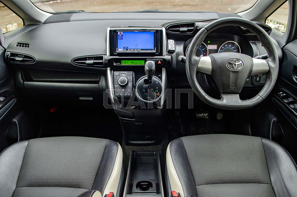 Продам Toyota Wish Новосибирск - изображение 3