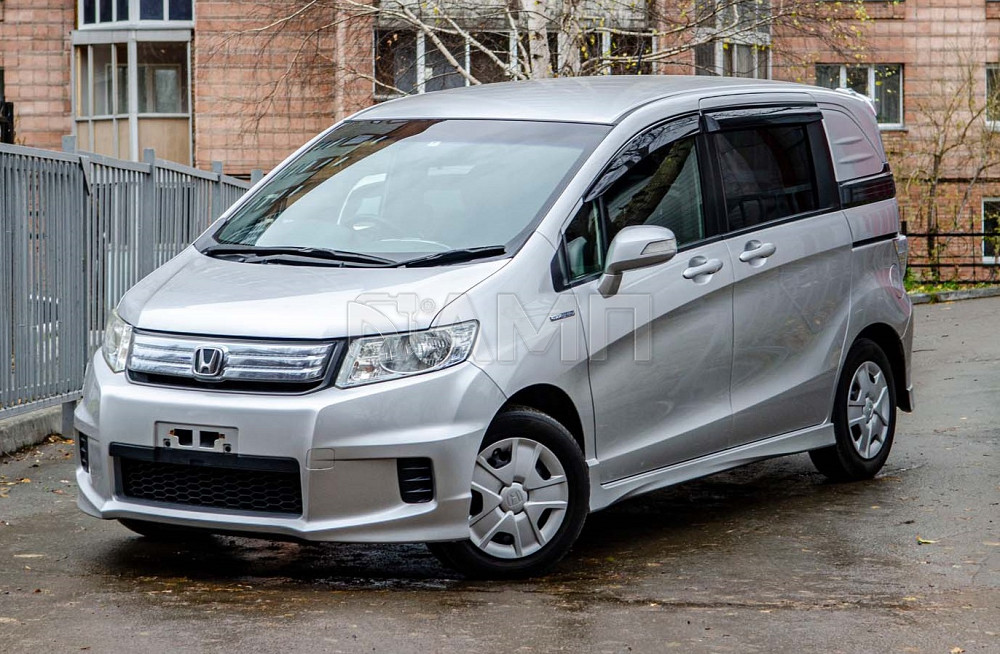 Продам Honda Freed Spike Новосибирск - изображение 1