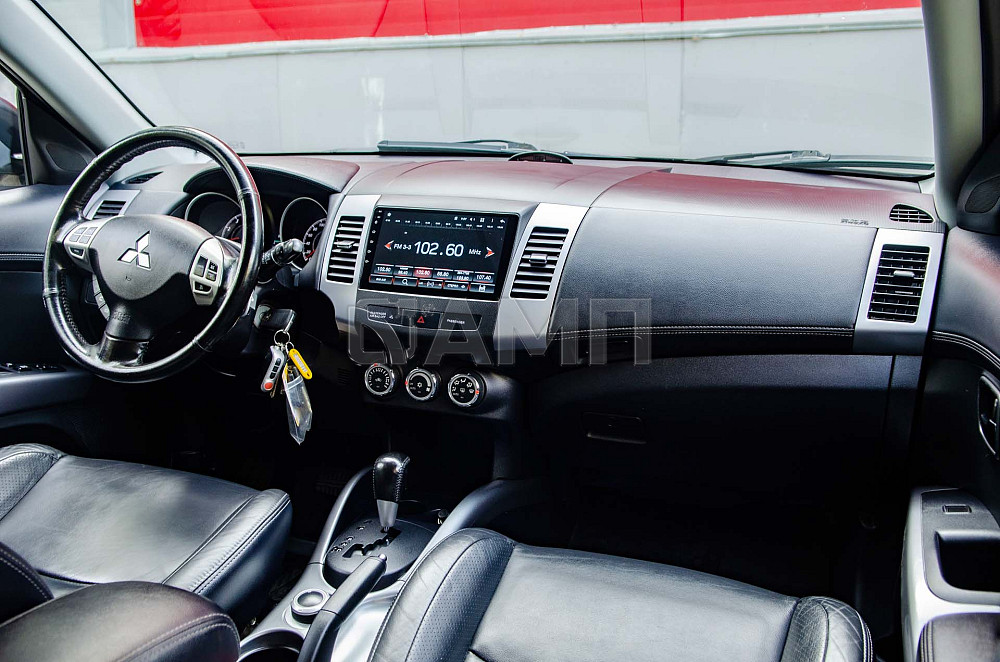 Продам Mitsubishi Outlander Новосибирск - изображение 4