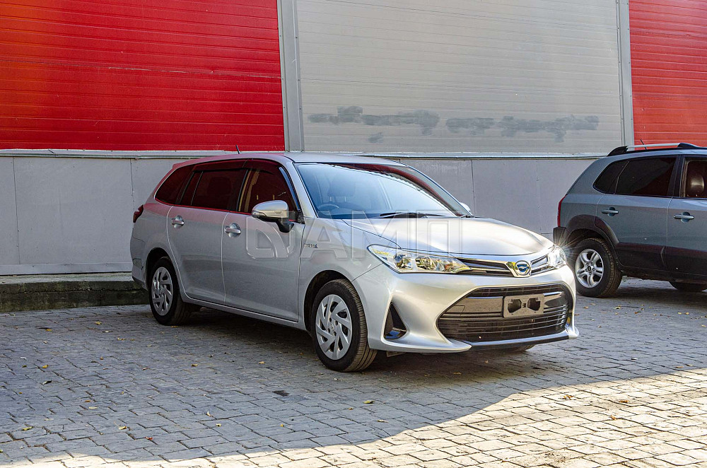 Продам Toyota Corolla Fielder Новосибирск - изображение 1