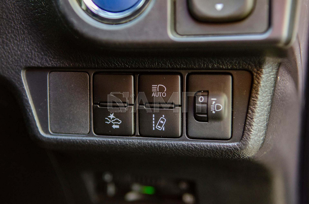 Продам Toyota Corolla Fielder Новосибирск - изображение 6