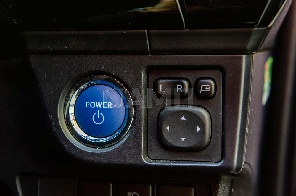 Продам Toyota Corolla Fielder Новосибирск - изображение 8