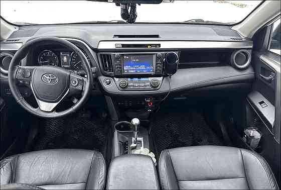 Продам Toyota RAV4 Новосибирск