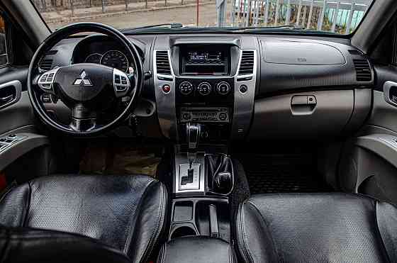 Продам Mitsubishi Pajero Sport Новосибирск