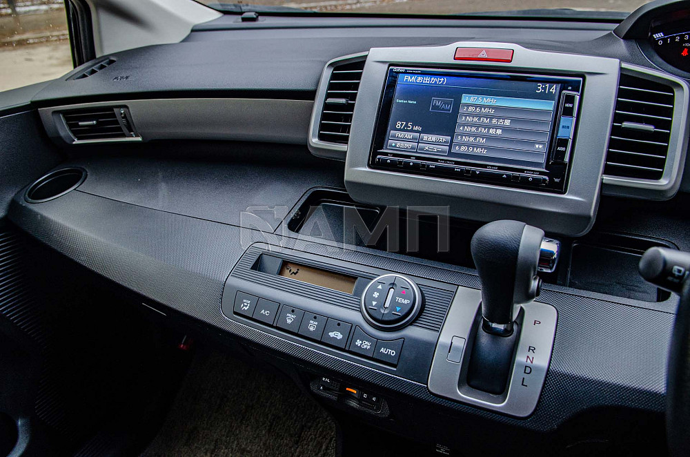 Продам Honda Freed Новосибирск - изображение 8