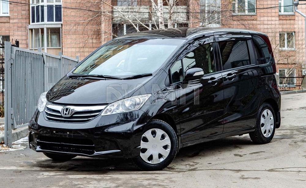 Продам Honda Freed Новосибирск - изображение 1