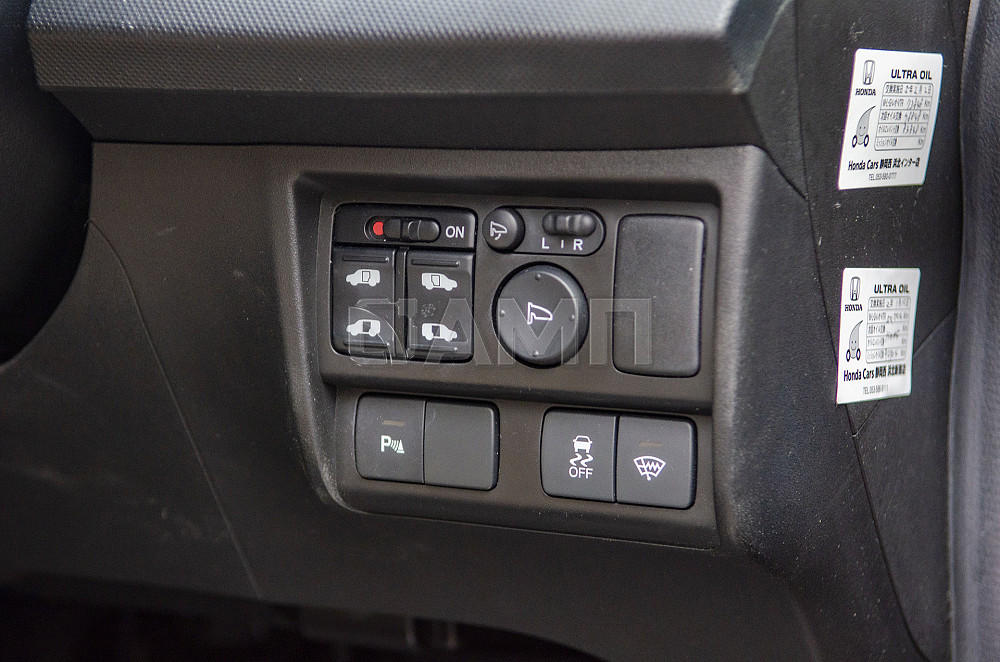 Продам Honda Freed Новосибирск - изображение 8