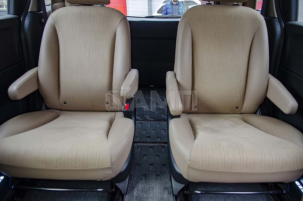 Продам Honda Freed Новосибирск - изображение 4